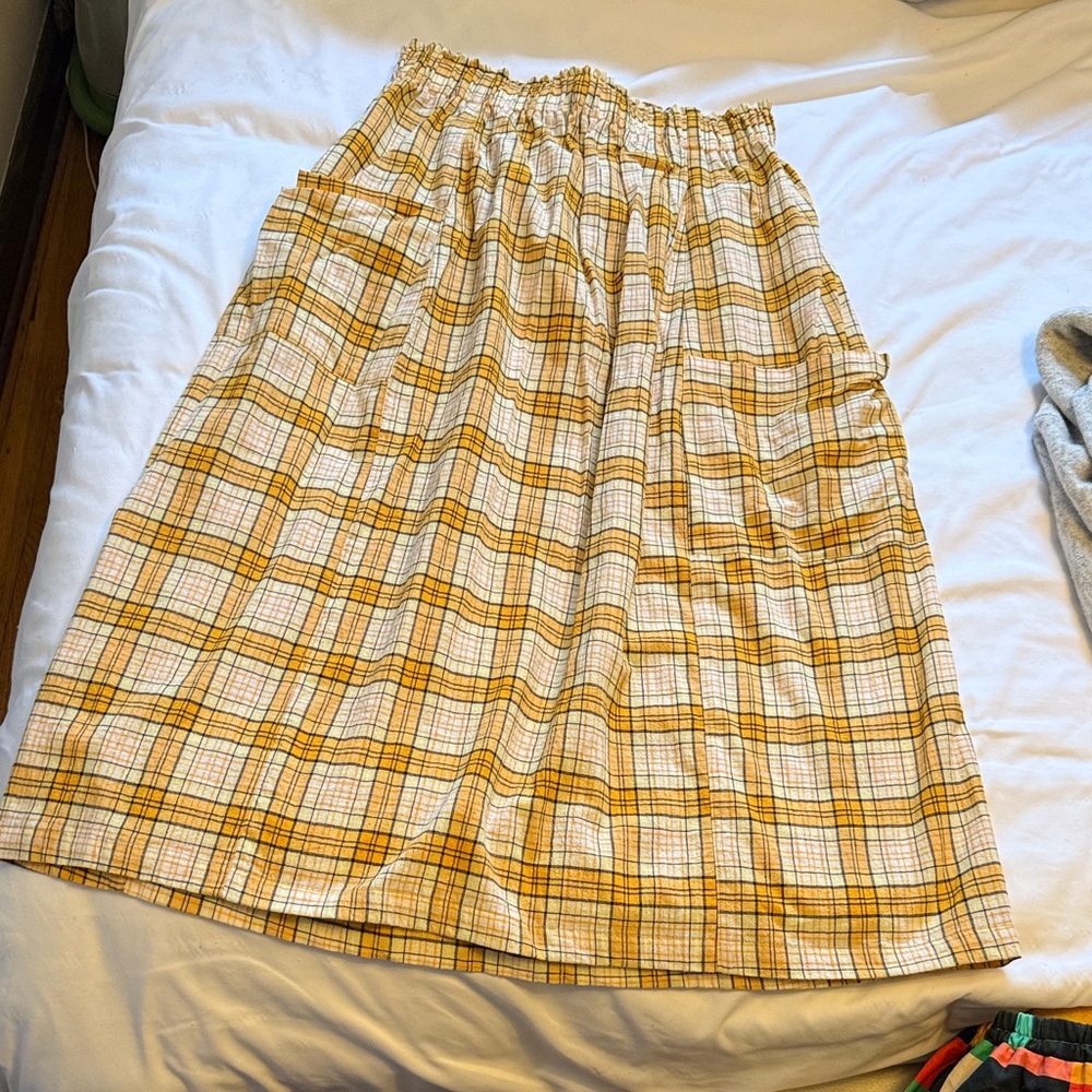 Gravel & Gold Elastic Waist Skirt